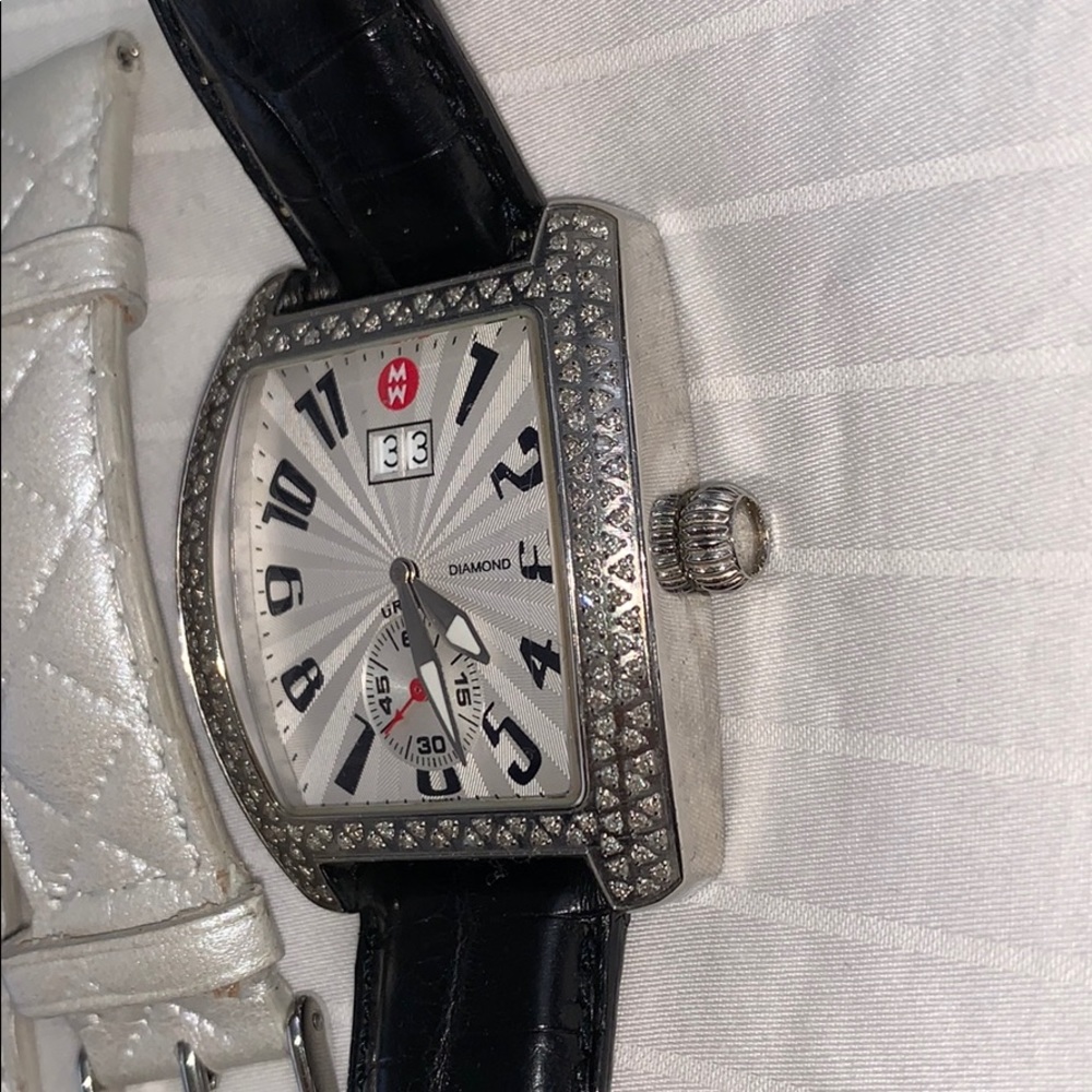 watch - Picture 4 of 9